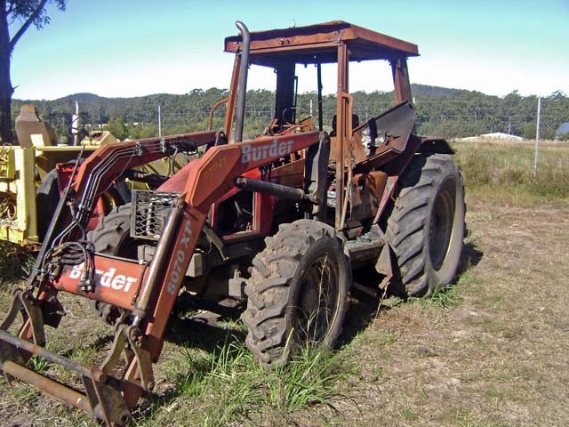 Massey Ferguson 3065 w/Burder - GT2267