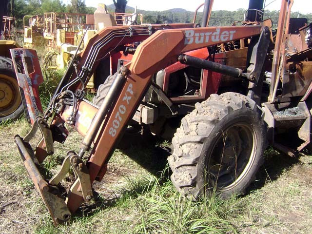 Massey Ferguson 3065 w/Burder - GT2267