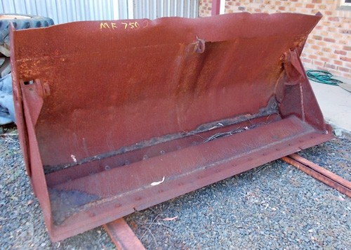 Massey Ferguson 750 Bucket - BKGT1005