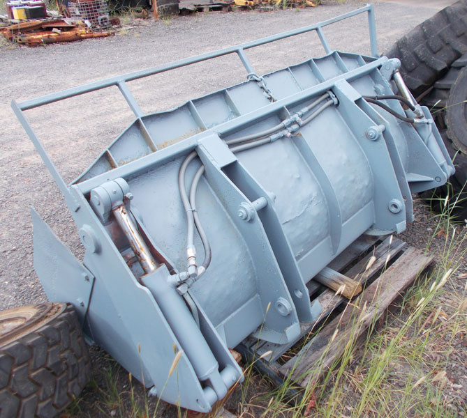 Case 580 C Bucket - BKGT1001